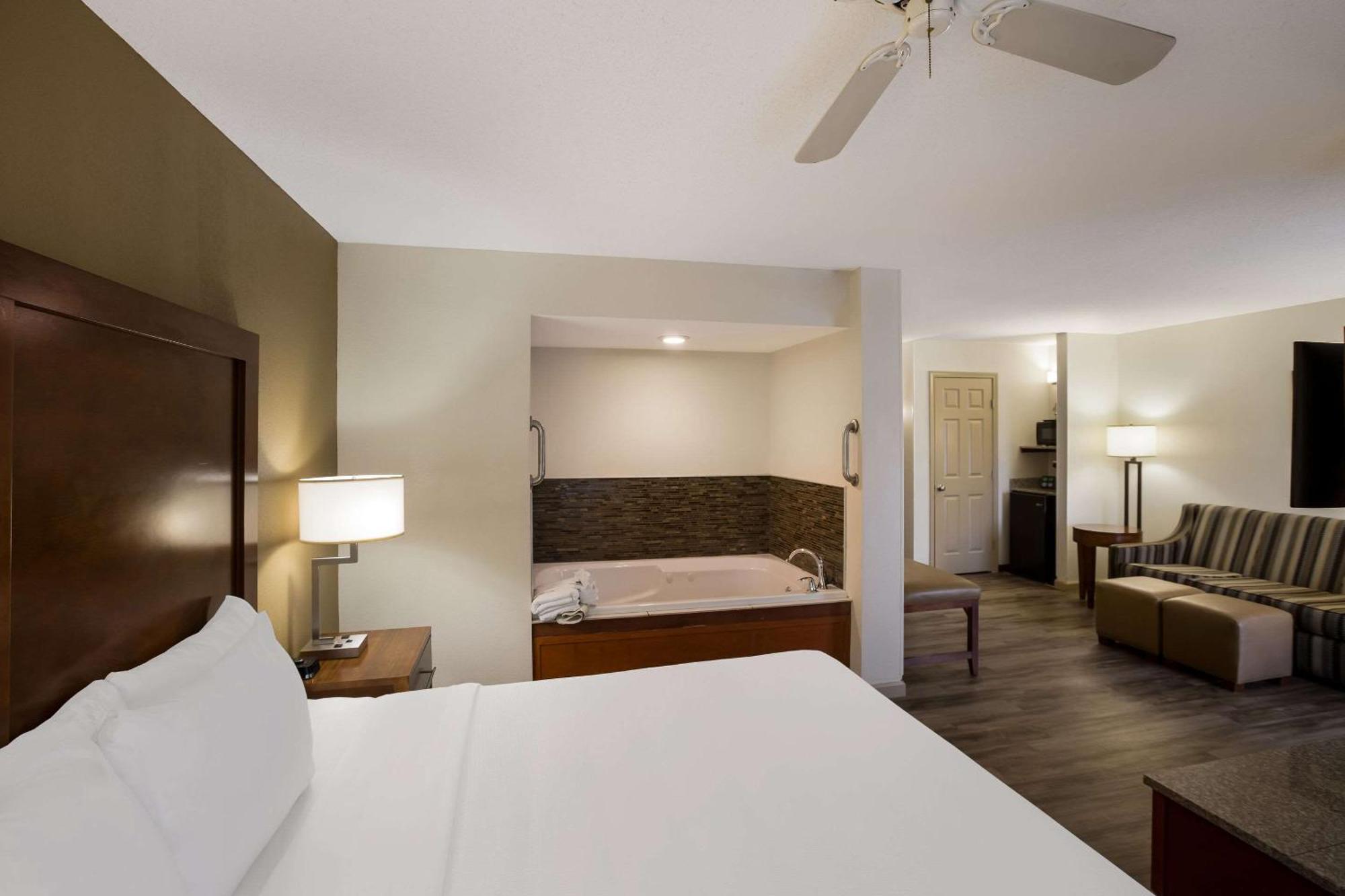 The Inn At Apple Valley, Ascend Hotel Collection Sevierville Exterior photo