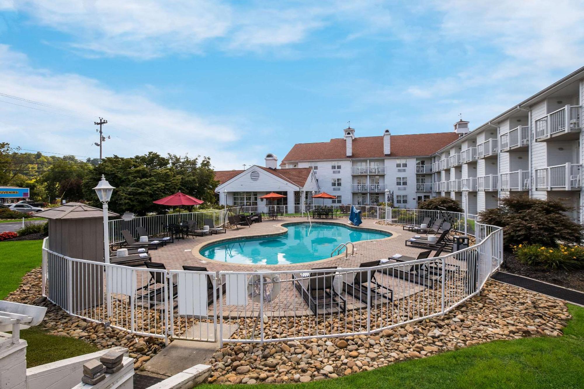 The Inn At Apple Valley, Ascend Hotel Collection Sevierville Exterior photo